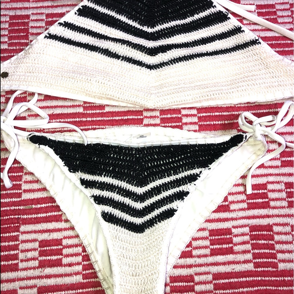 Billabong Crochet Bikini - Picture 3 of 7